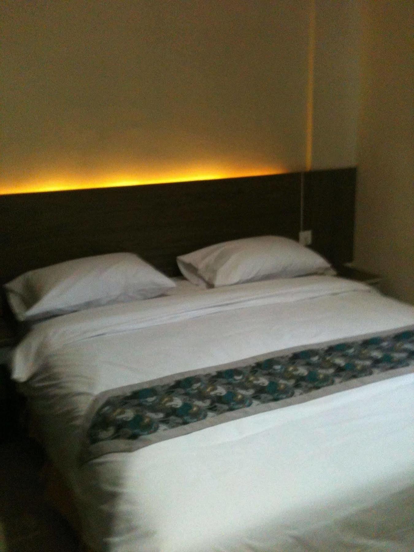 Collection O 625 Hotel Golden Gate Batam Exterior foto